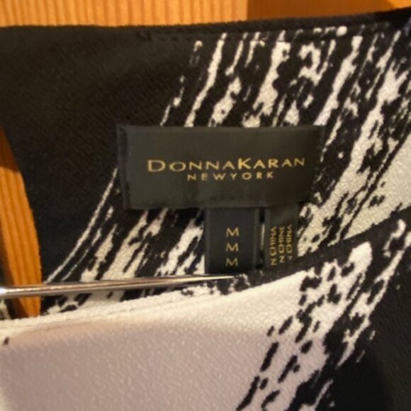Donna Karan Women's Printed Crewneck Sleeveless Black Cream Top Sz M - Picture 2 of 6